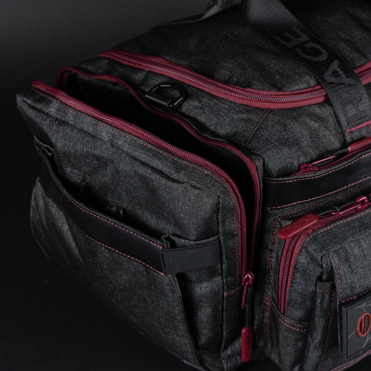 30L Perfect Duffle Bag Black Widow - Image 16