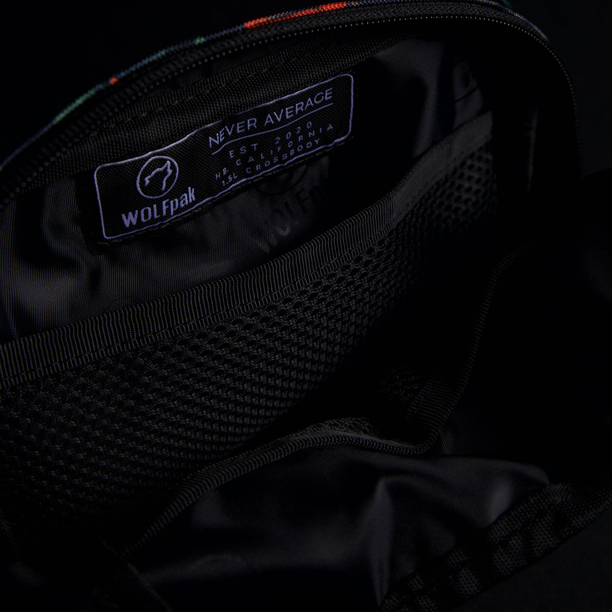 Crossbody Pack Love Never Dies - Image 11