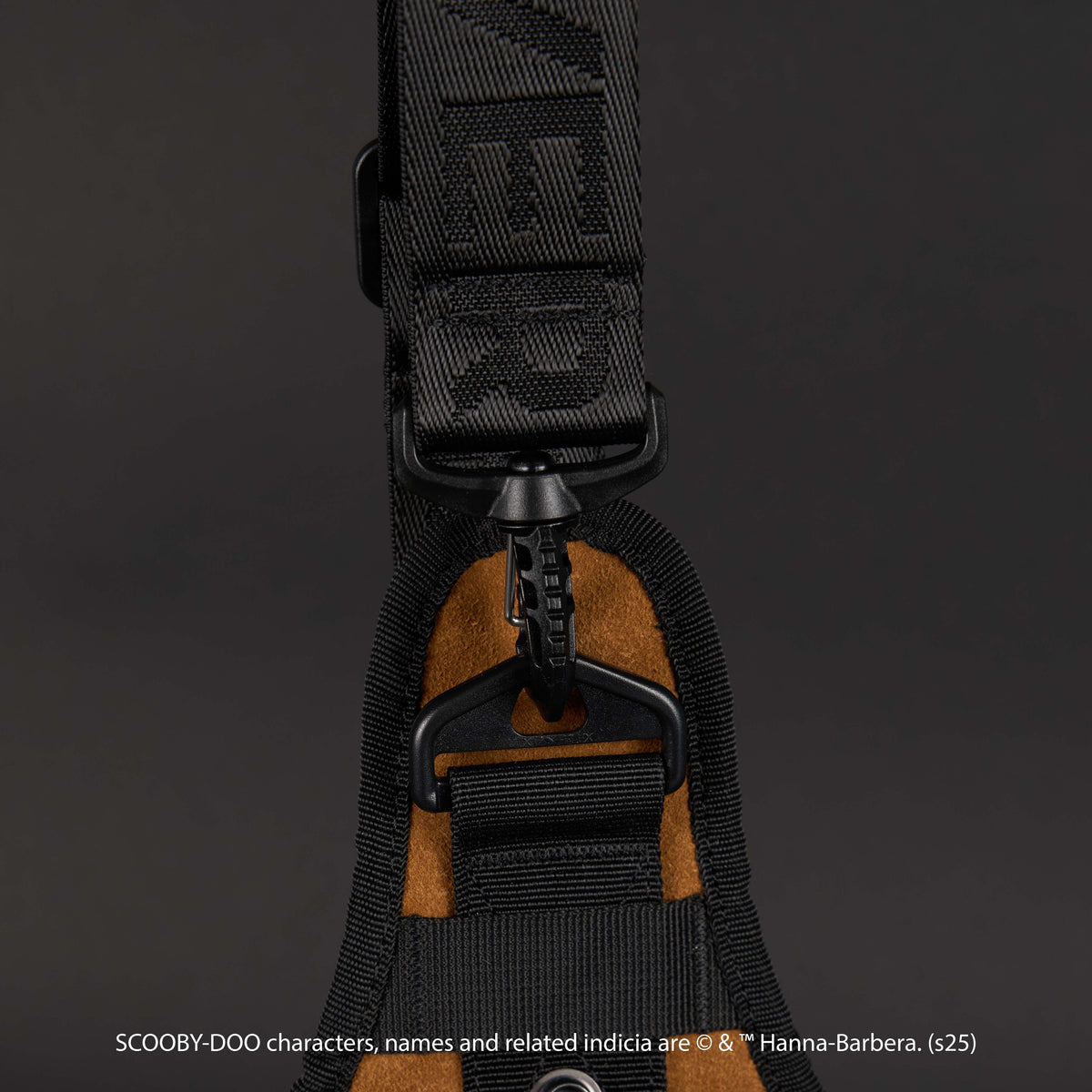 4L Mini Tactical Sling Bag Scooby Doo - Image 10
