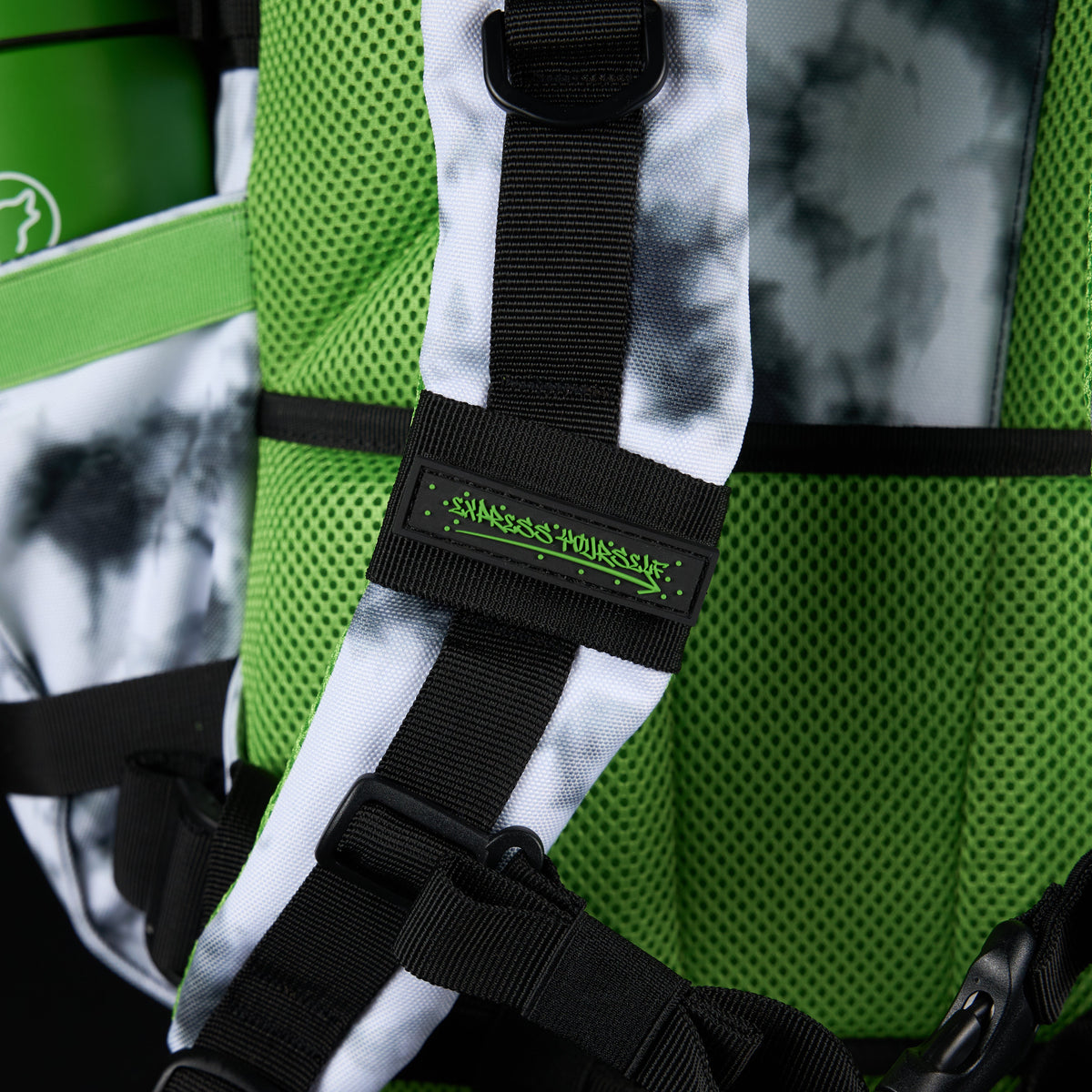 35L Backpack Graffiti Green - Image 19