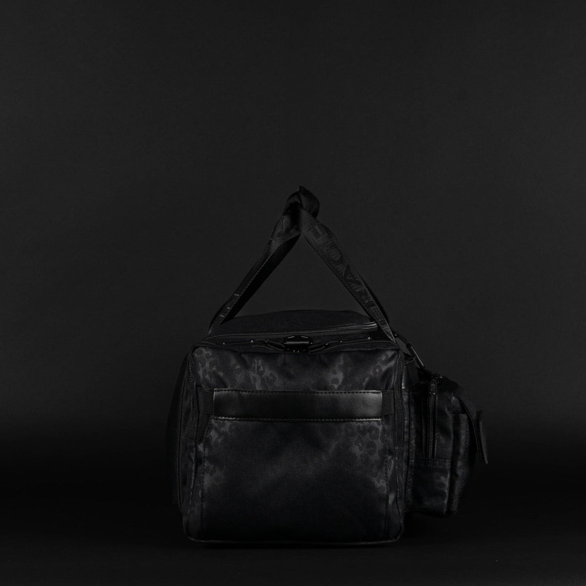 30L Perfect Duffle Bag Black Leopard - Image 14