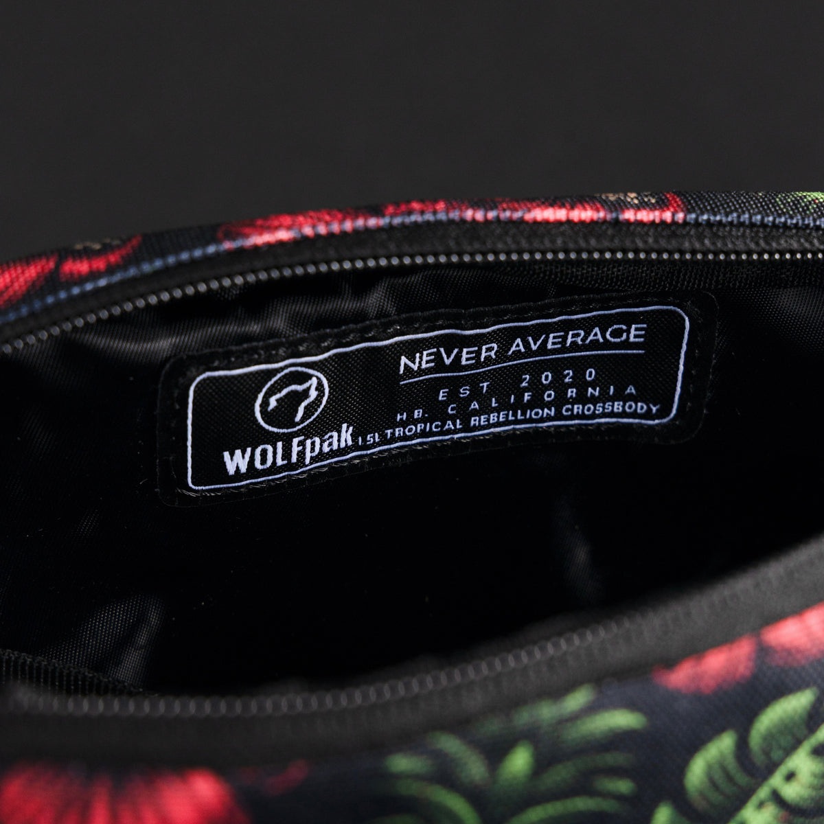 Crossbody Pack Tropical Rebellion - Image 12