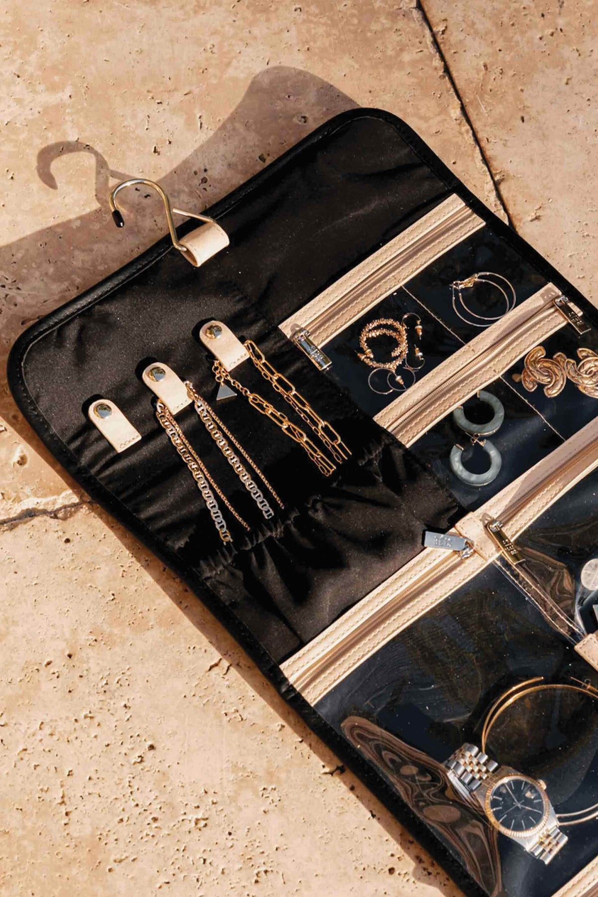 Resale The Hanging Jewelry Case in Black - Image 6