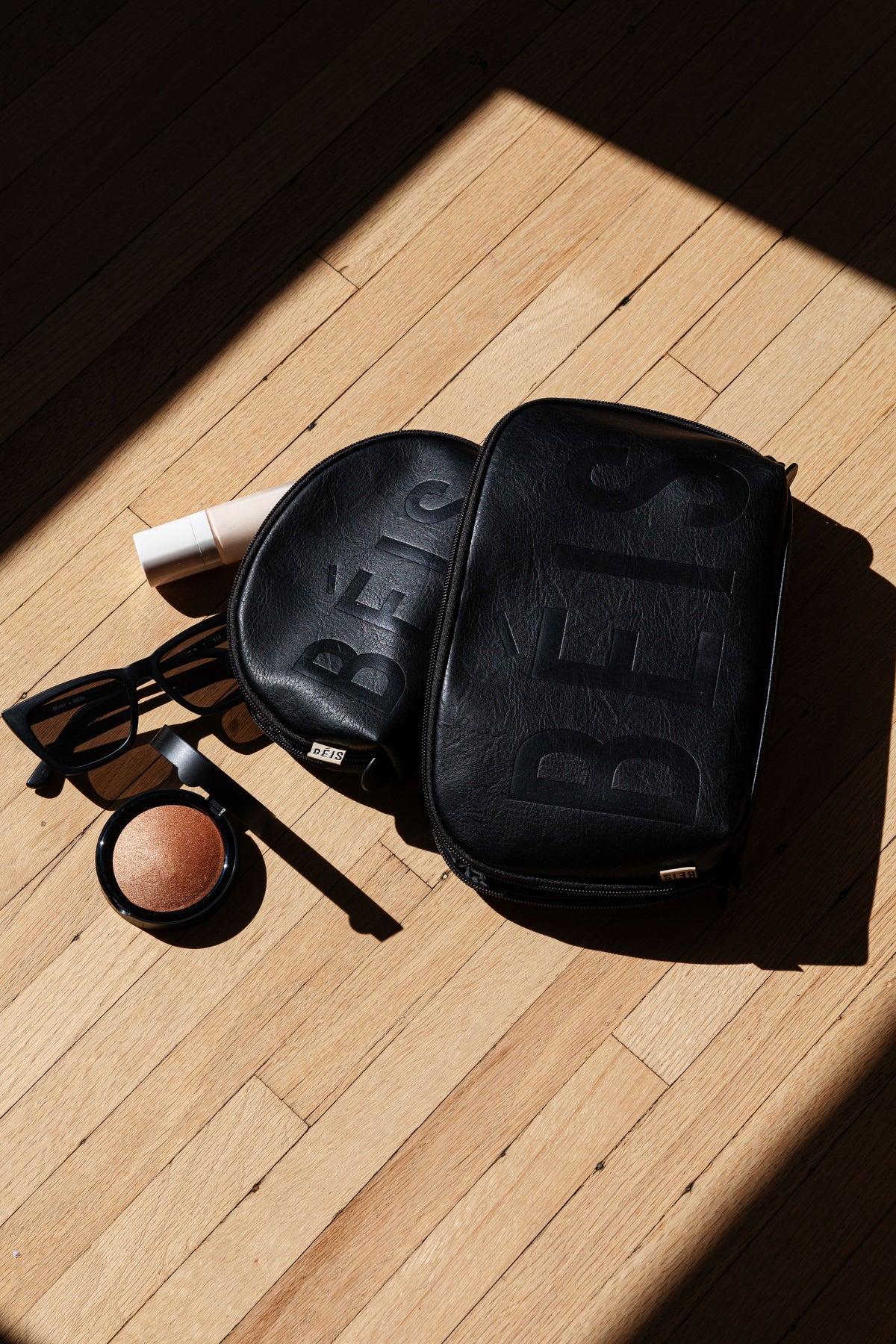 The Cosmetic Pouch Set in Black - Image 4