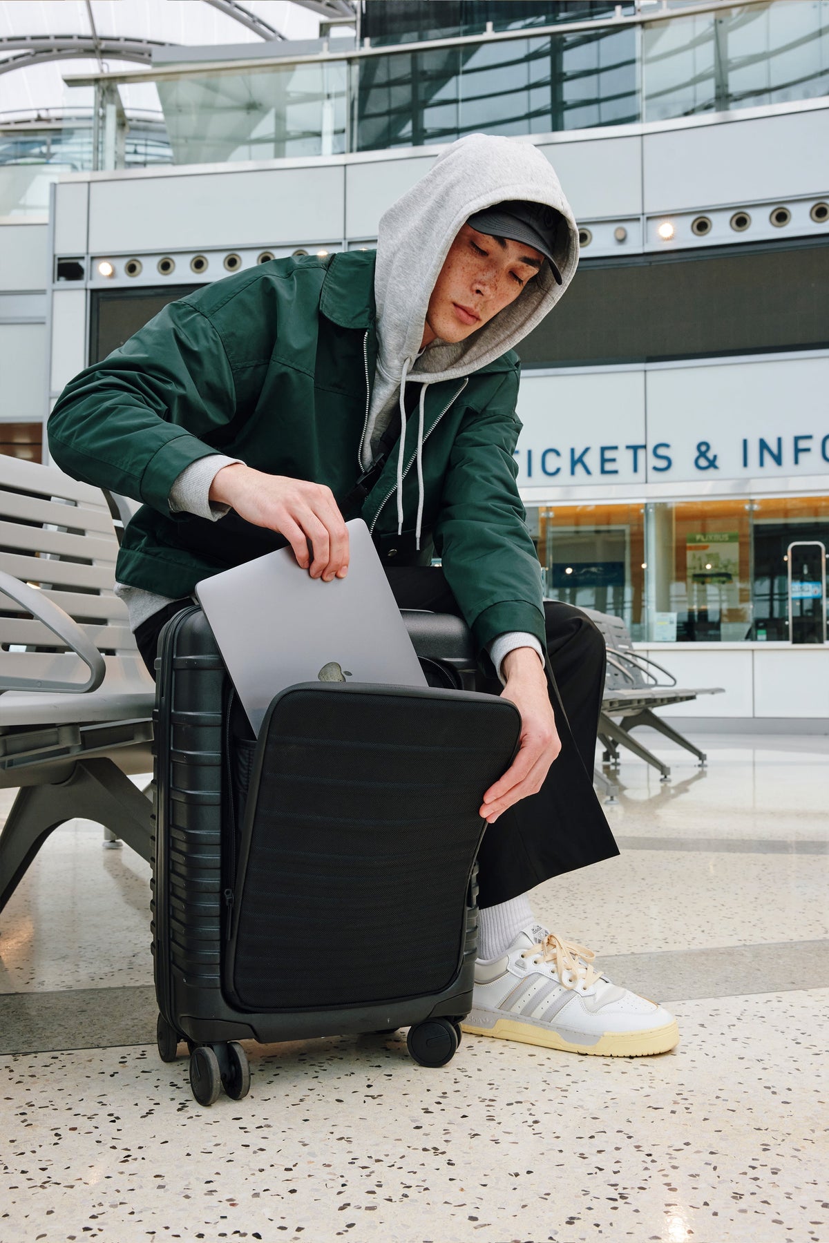 Resale The Front Pocket Carry-On Roller in Black - Image 13