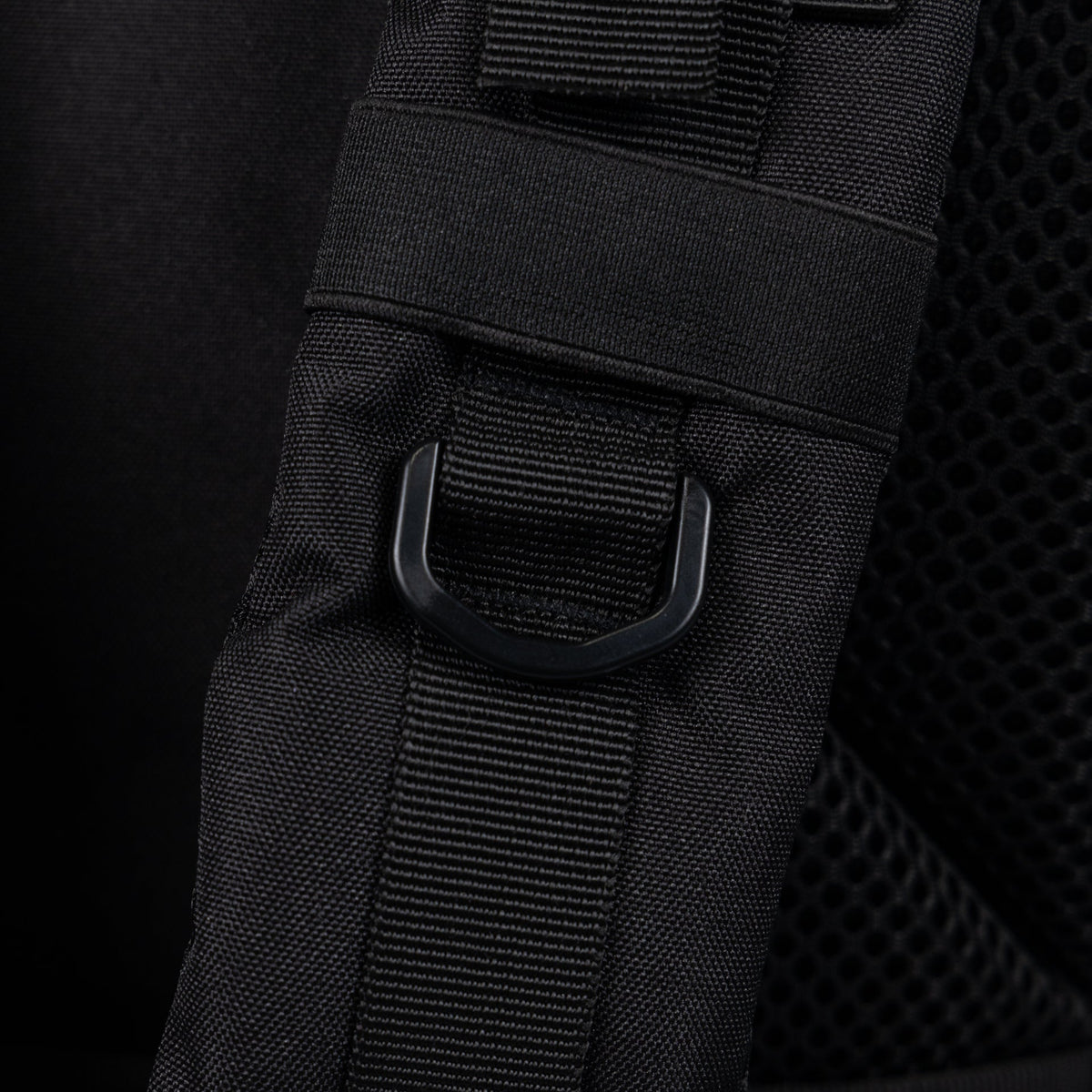 25L Backpack Power Slap Black - Image 22